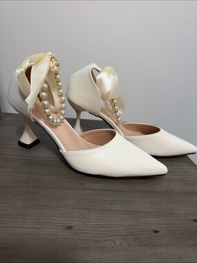 Pearl-Embellished Cream Satin Ankle-Tie Pumps - Women